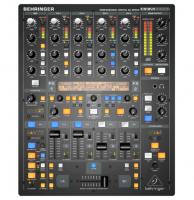 Цифровой DJ микшерный пульт